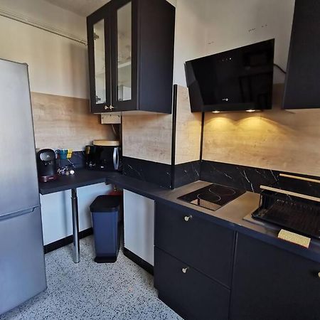 Appartement Tout Confort Refait A Neuf มูแล็ง ภายนอก รูปภาพ