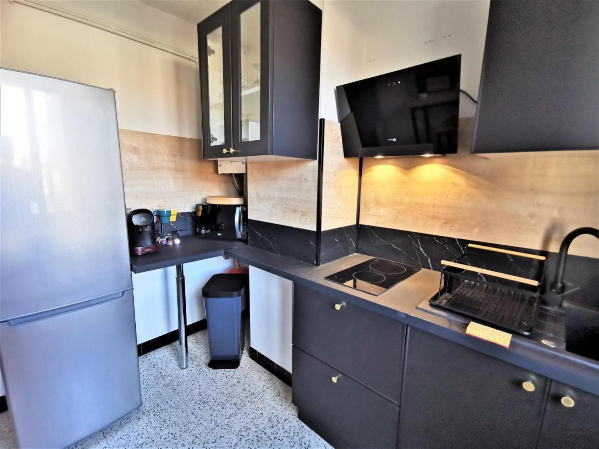 Appartement Tout Confort Refait A Neuf มูแล็ง ภายนอก รูปภาพ